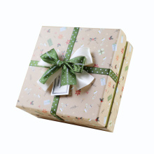 Caja de empaquetado elegante del regalo del diseño modificado para requisitos particulares con el arco
